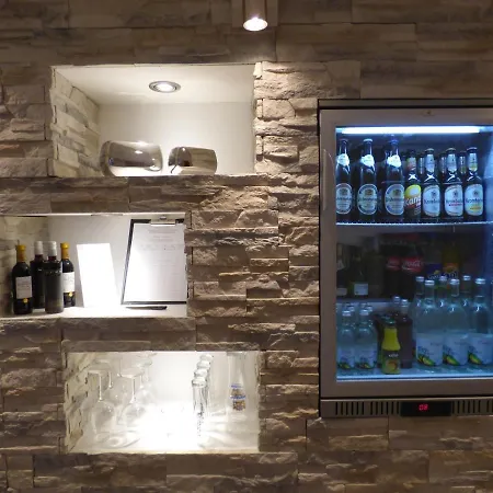 Отель Ewerts 3*